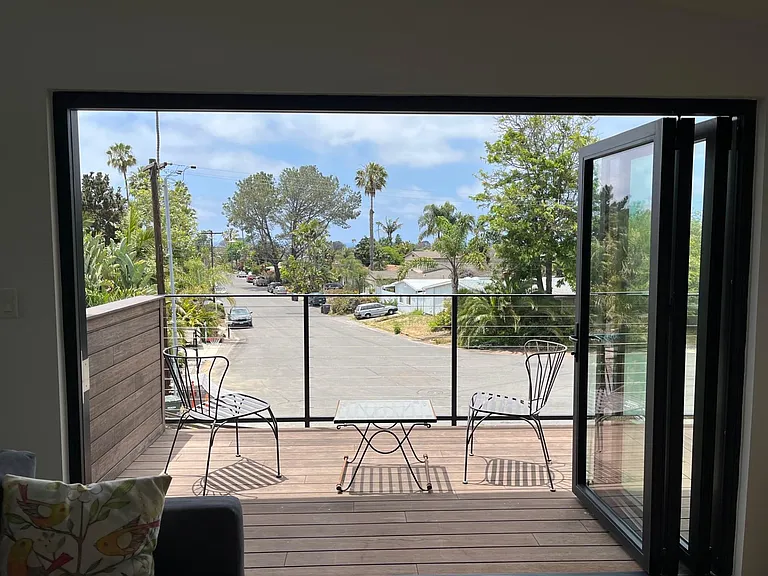 847 Ocean Crest Rd — Photo 3