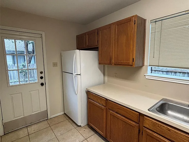 515 Luther Dr #A — Photo 10