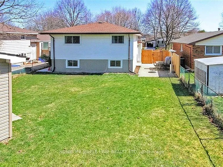23 Barrett Cres — Photo 21