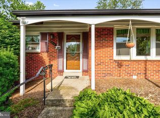 10414 Knollwood Dr, Hyattsville, MD 20783