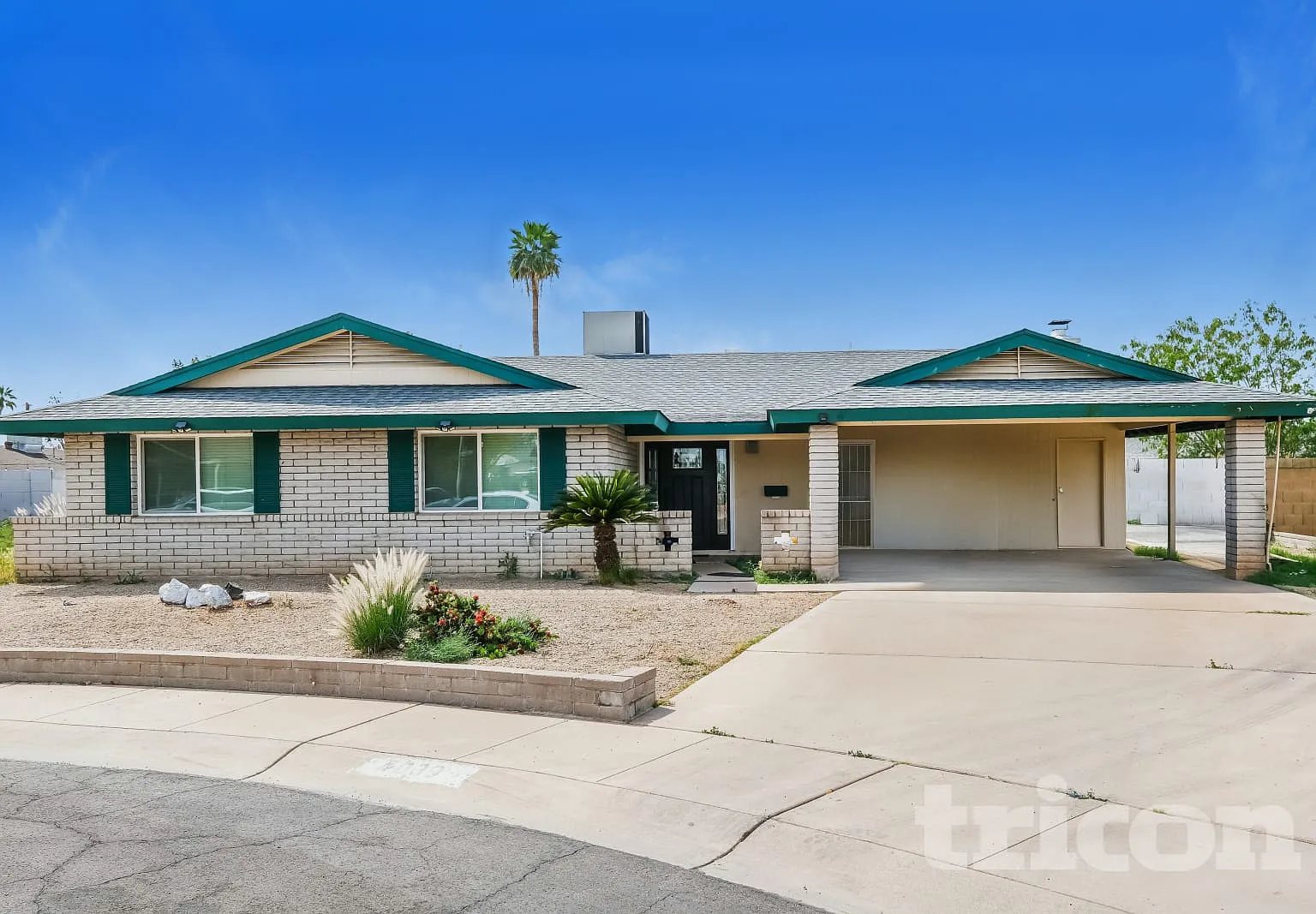 4009 W Hayward Ave Phoenix AZ — Photo 1