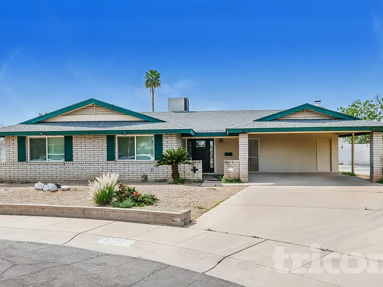 4009 W Hayward Ave — Photo 1