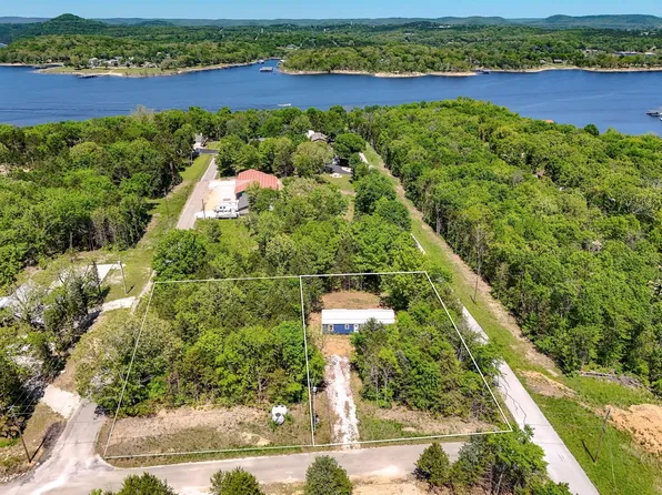 17 Roadrunner Lane, Shell Knob, MO 65747