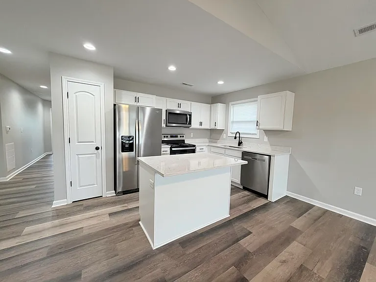7016 Caravan Dr — Photo 5