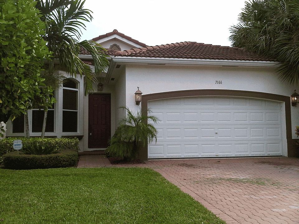 1st image of 7166 Ivy Crossing Ln