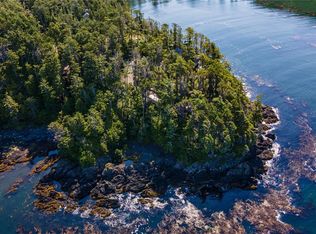 392 Reef Point Rd, Ucluelet, BC V0R3A0