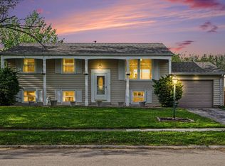 1707 Peachtree Dr, Valparaiso, IN 46383