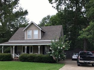 107 Gaines St, Vardaman, MS 38878