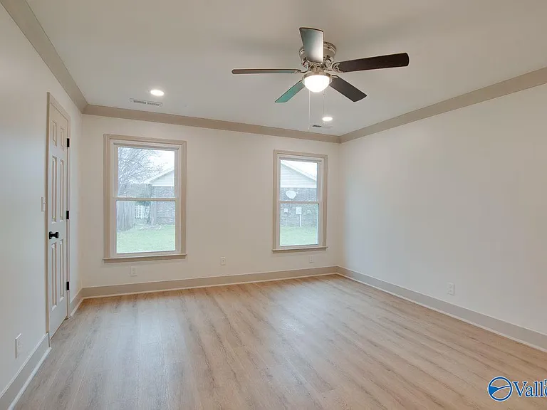 2042 Rosebury Ln SW — Photo 35