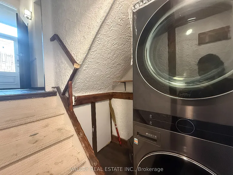 180 Mississauga Valley Blvd #143A — Photo 16