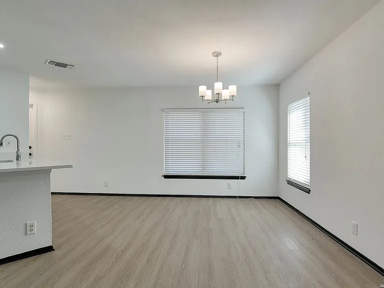 3218 Jenkins Dr — Photo 22