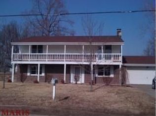 1407 E Chestnut St, Desloge, MO 63601