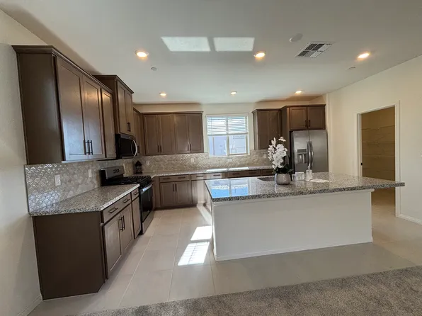 1505 Little Penguin St, Las Vegas, NV 89138