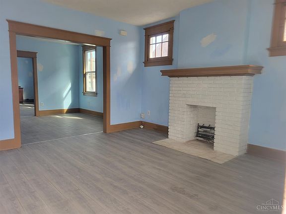 2nd image of 1224 Vanderveer Ave