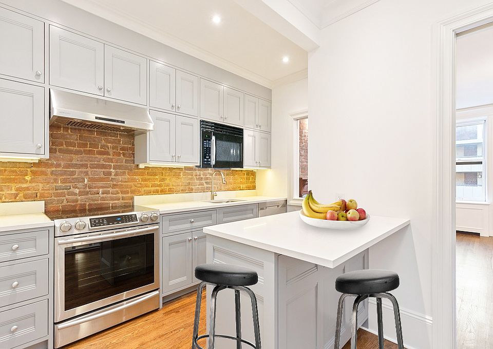 1st image of 175 W 88th St #23