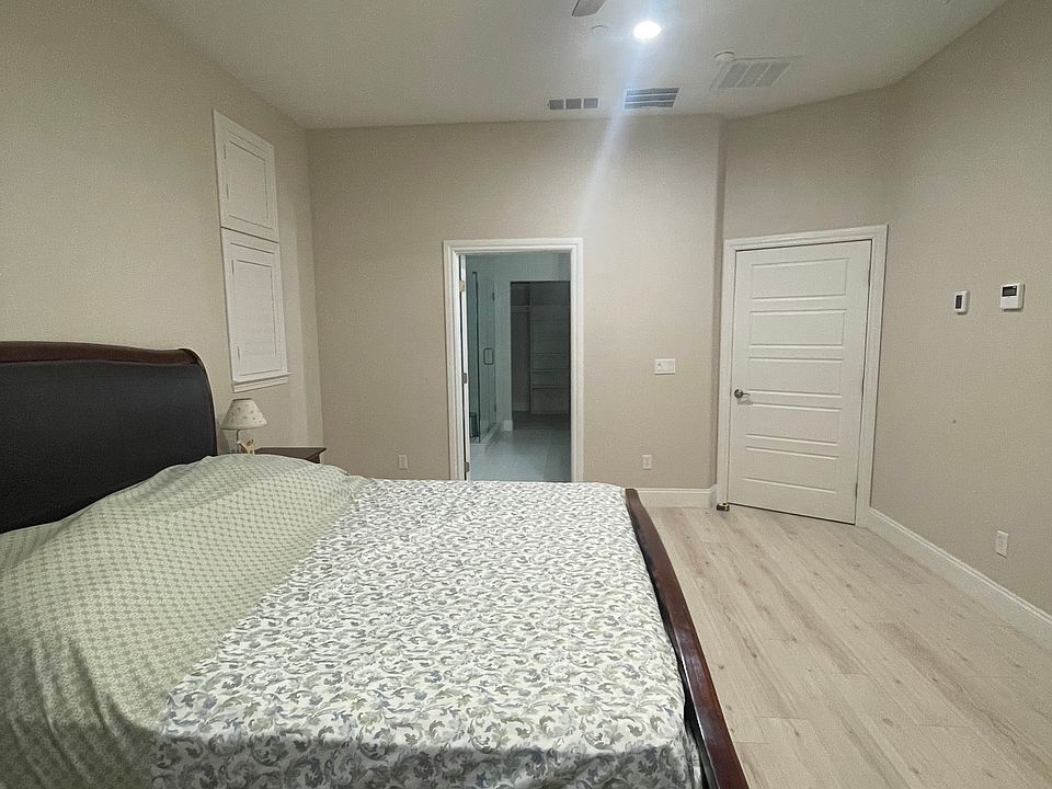 1st image of 3560 Jefferson Blvd #2