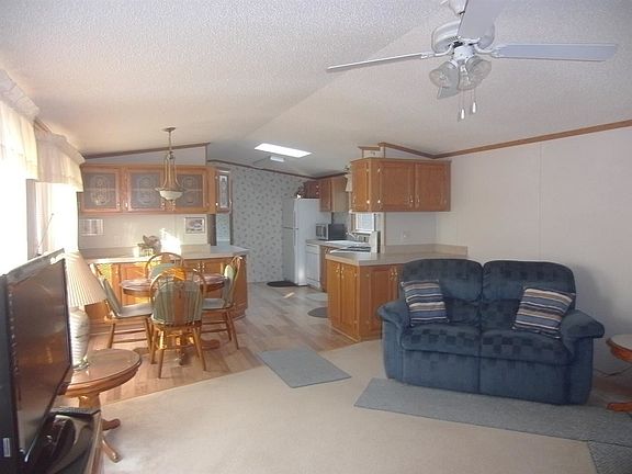 4th image of 34 Green Acres