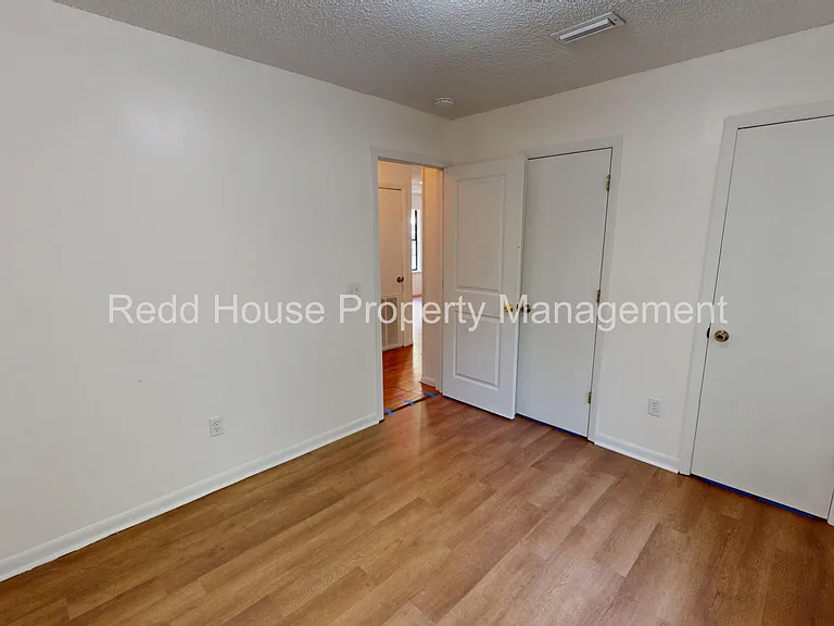 111 Oak Ridge Dr — Photo 8