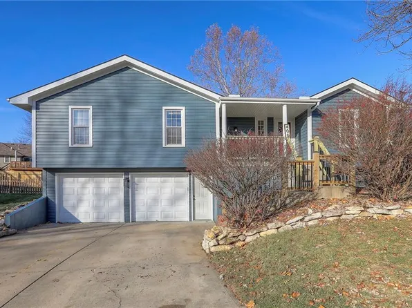 406 Park Ct, Kearney, MO 64060