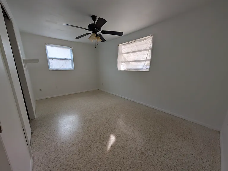 4835 Blossom Dr — Photo 9