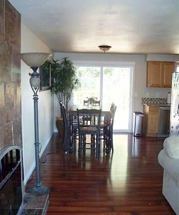 2nd image of 206 Canyon St