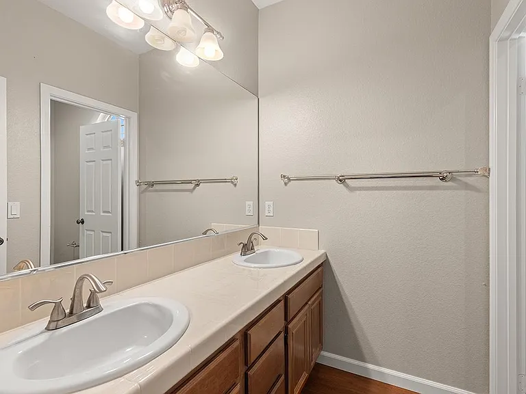 13581 Dogwood Way — Photo 32