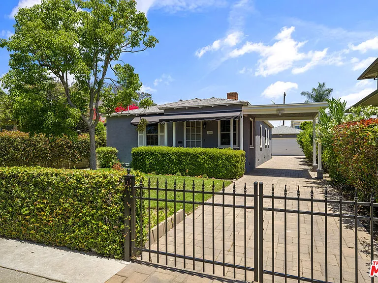 2468 Glencoe Ave — Photo 1