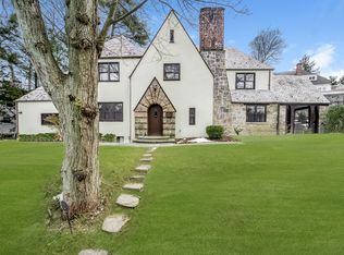 2 River Rd, Scarsdale, NY 10583