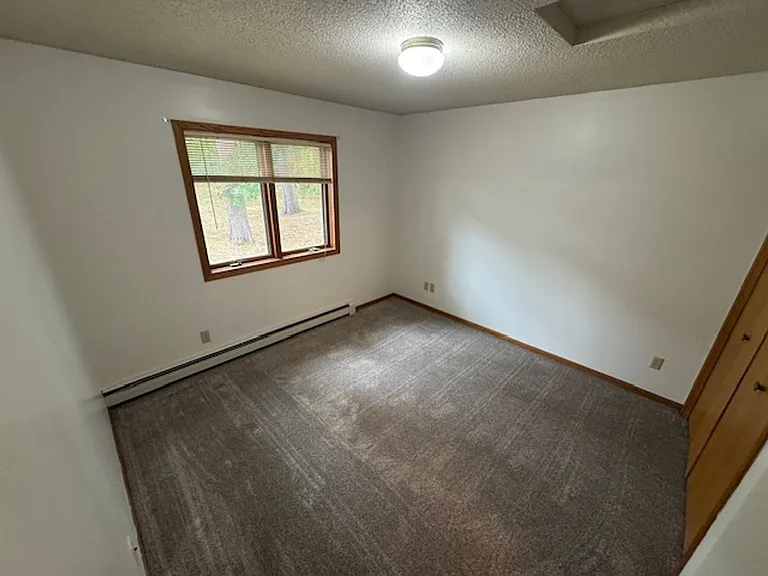 2502 Greenwood St — Photo 3