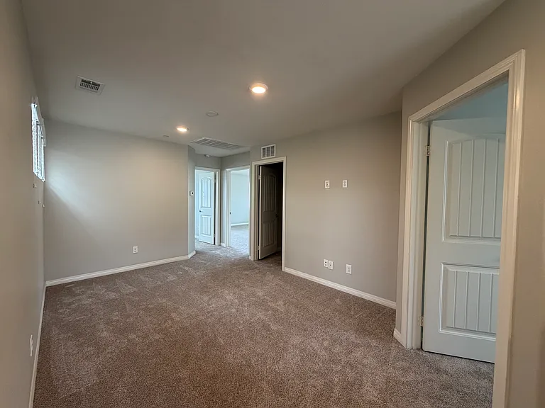 13258 Chatham Dr — Photo 13