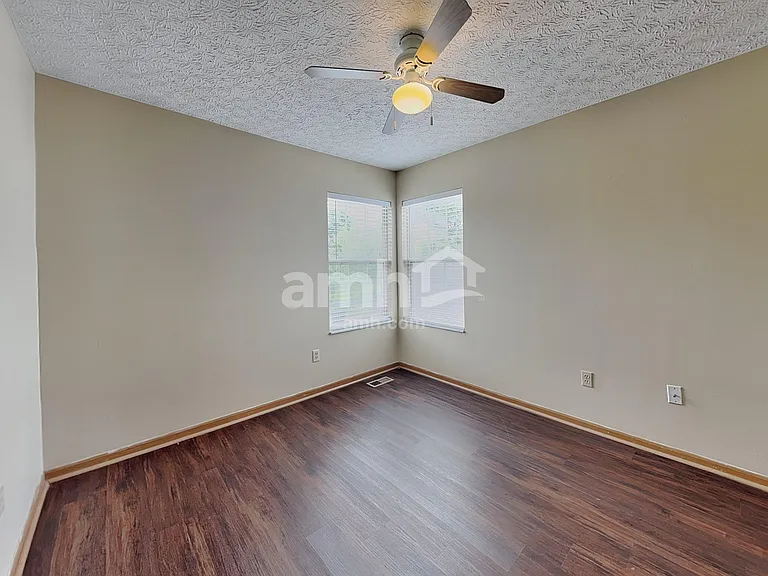 161 Patterson St — Photo 15