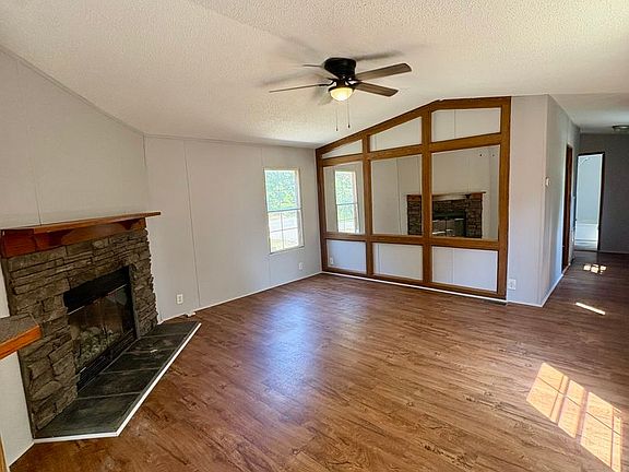 3rd image of 1498 Siddens Rd