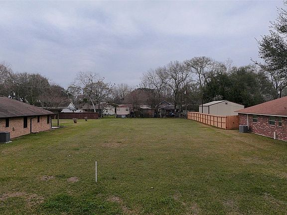 2nd image of Elizabeth Ave