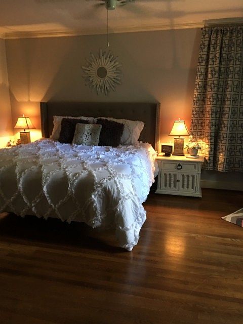 2nd image of 618 E College St