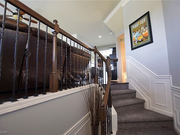 5th image of 5985 N Pointe Dr