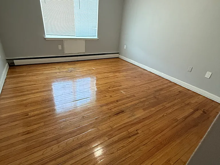 Garden Hill Apartments — Photo 36