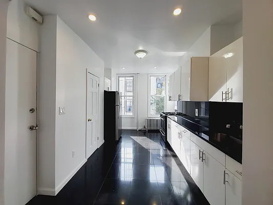 Rented by Corcoran | media 15