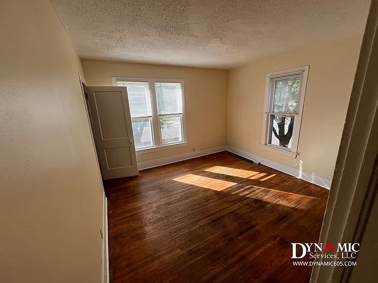 434 N Spring Ave | All Utilities Paid by Landlord — Photo 49