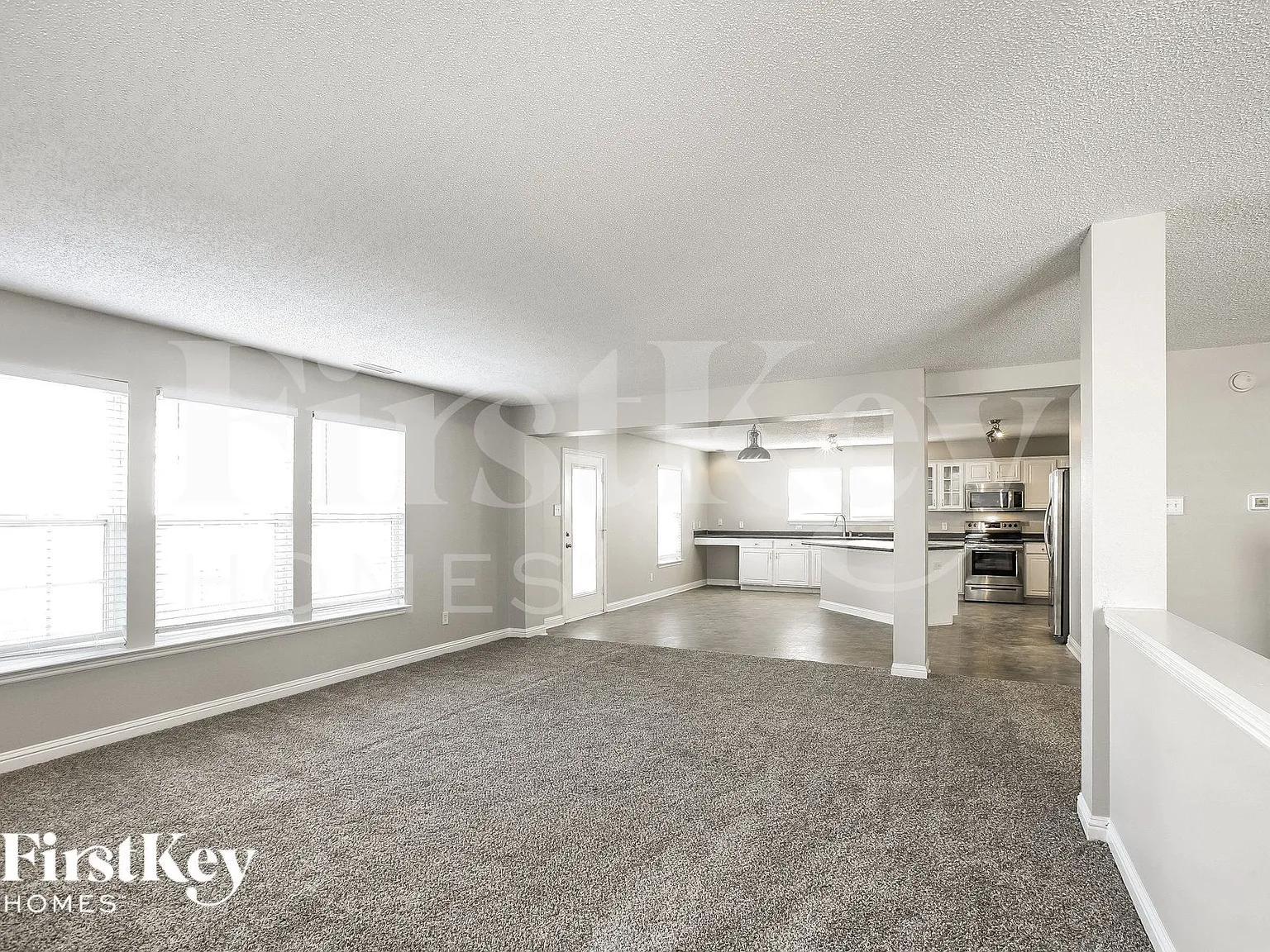 3 bed, 2.5 bath, 3061 sqft, $2,565 — Photo 4