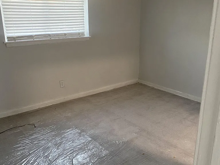 213 Camelot Dr #1 — Photo 6