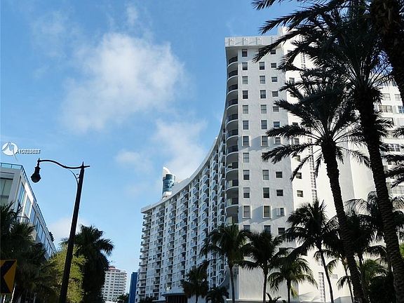 4th image of 6039 Collins Ave APT 1221