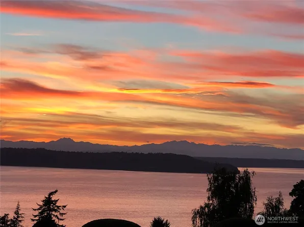27525 12th Place S, Des Moines, WA 98198