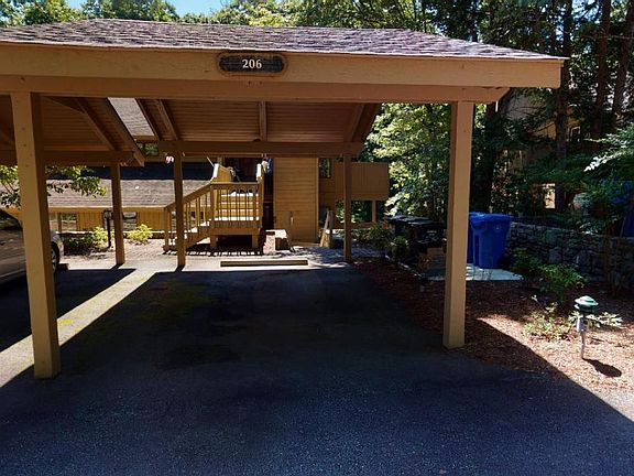 5th image of 206 Live Oak Ln #206
