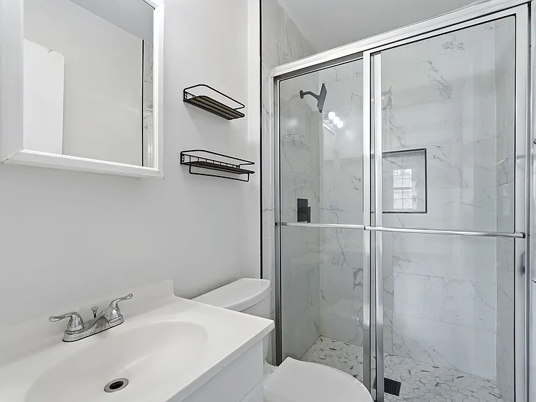 9178 Laurelwood Ct — Photo 22