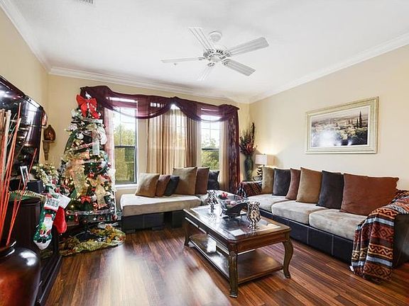 5th image of 4024 Messina Dr