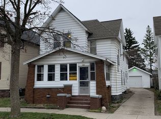 927 3rd St NW UPPR 2, Grand Rapids, MI 49504