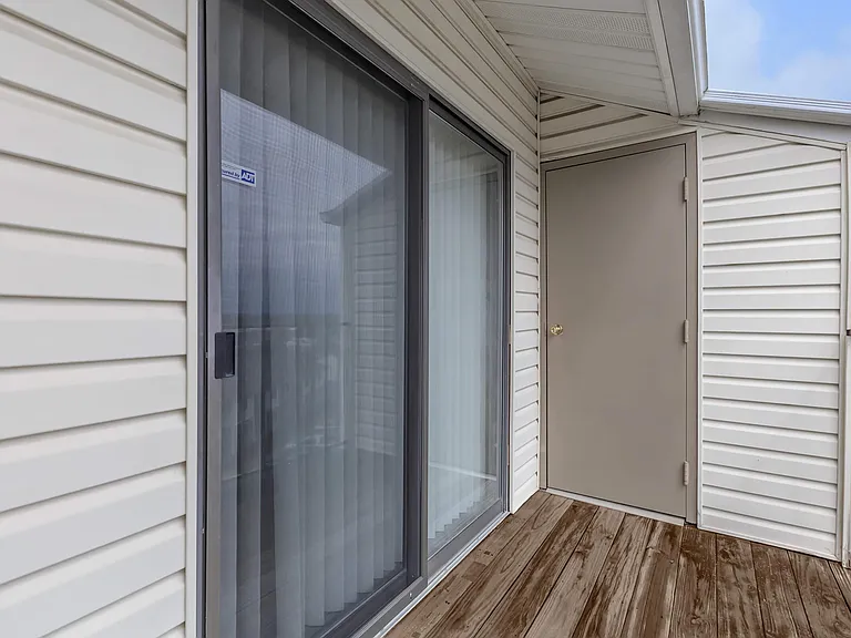 Hickory View Apartments — Photo 29