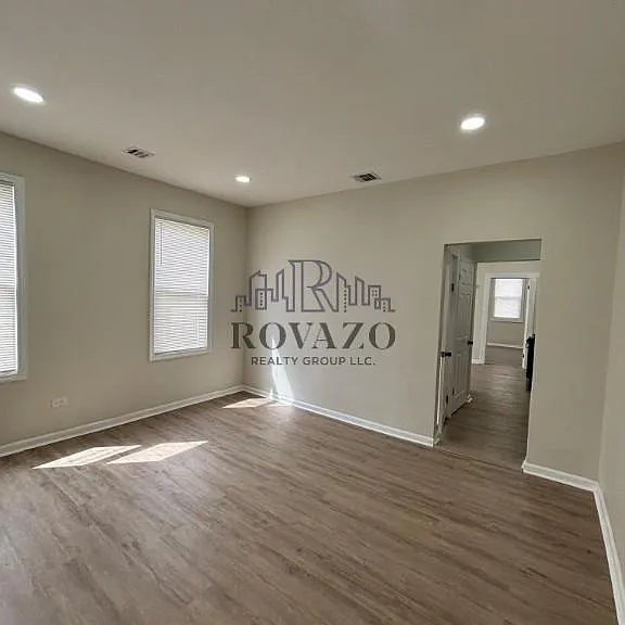 105-107 Schley St #2L — Photo 5