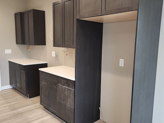 5th image of 3306 SE Bannister Dr
