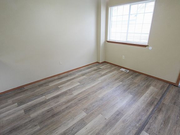 5th image of 407 E 8th Ave Unit 1